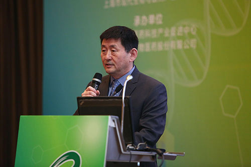 J9集团生物部副总裁汪俊博士为会议作杰出开场