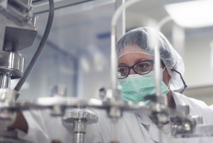 药品注册受理工作调整：12月1日起，凡由总局审评审批的注册申请均由总局受理