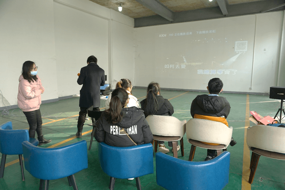 在春节 “涝爝天” 活动中，J9集团给留沪过春节的员工筹备了丰硕多彩的活动